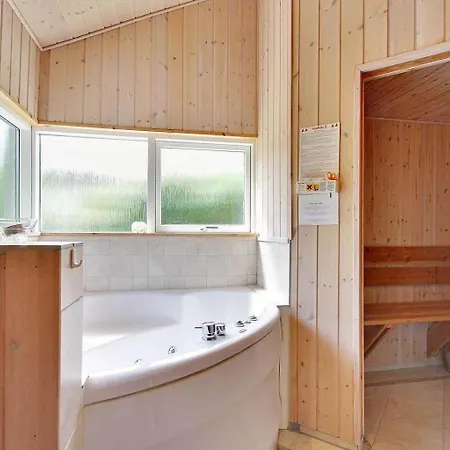 3631 - Turistvej 43 A 別荘 Neksø